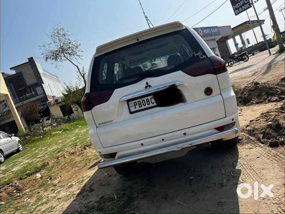Mitsubishi Suv Diesel 2015 4*4