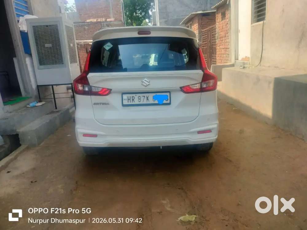 Maruti Suzuki Ertiga 930000 Cng & Hybrids 85000 Km Driven
