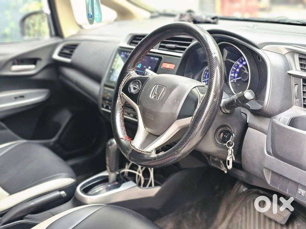 Honda Jazz V Cvt, 2015, Petrol