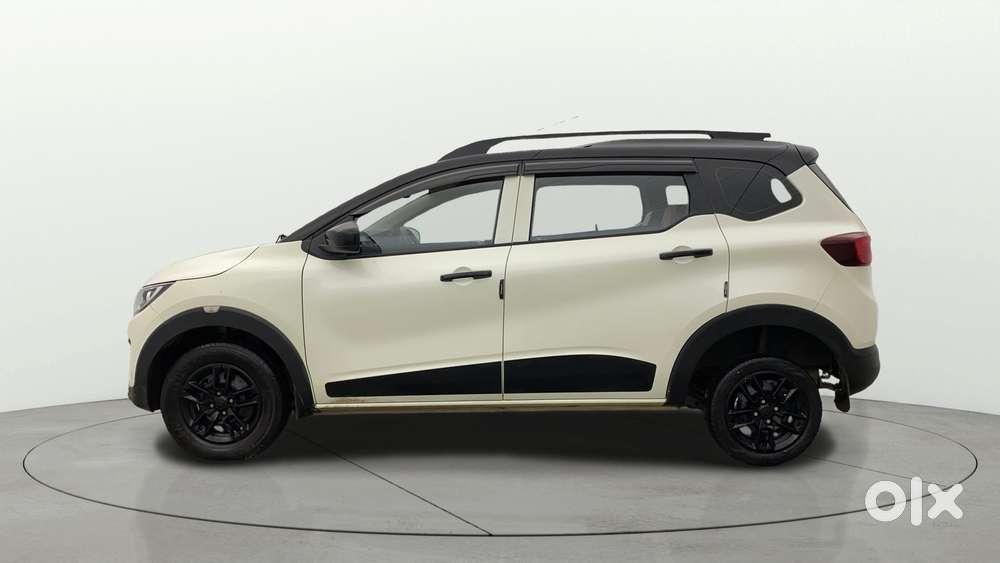 Renault Triber Rxl, 2024, Petrol