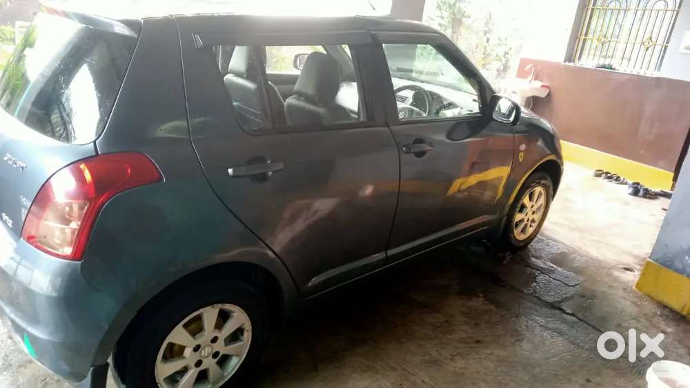 2011 Maruti Suzuki Swift - Petrol Automatic