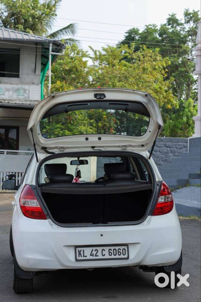 Hyundai I20 2009 Diesel Well Maintained Urgent Sale