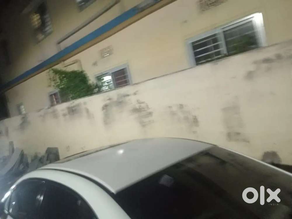 Power Window ,power Selling,cruise Control, Sun Roof,power Mirrors,