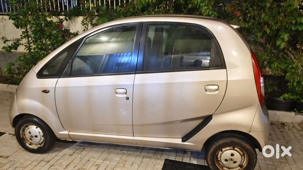 Tata Nano Lx 2011