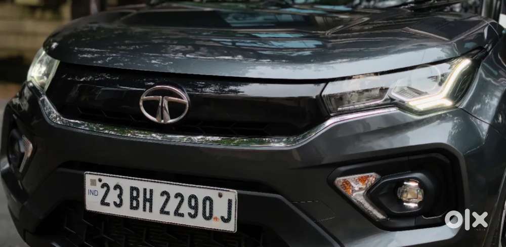 Tata Nexon 1.5 Revotorq Xma Plus (s) Amt, 2023, Petrol