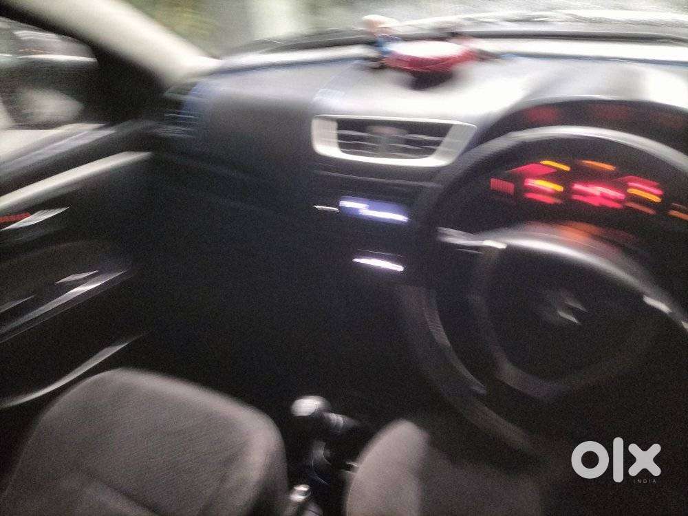Maruti Suzuki Swift Vvt Zxi, 2016, Petrol