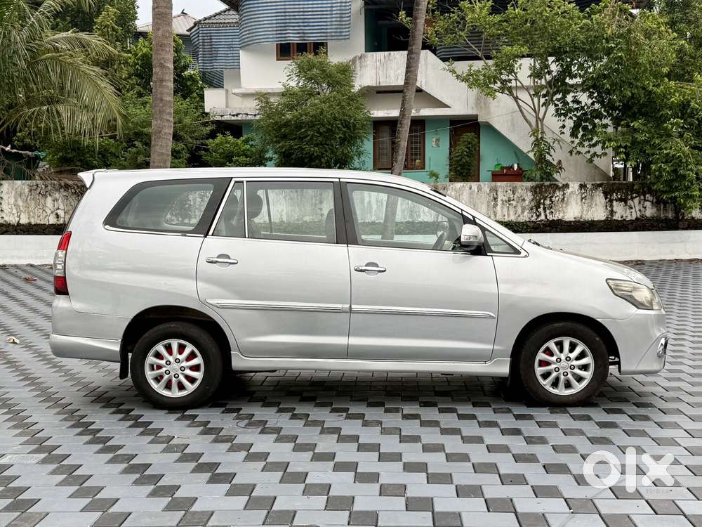 Toyota Innova 2.5 V 7 Str, 2012, Diesel