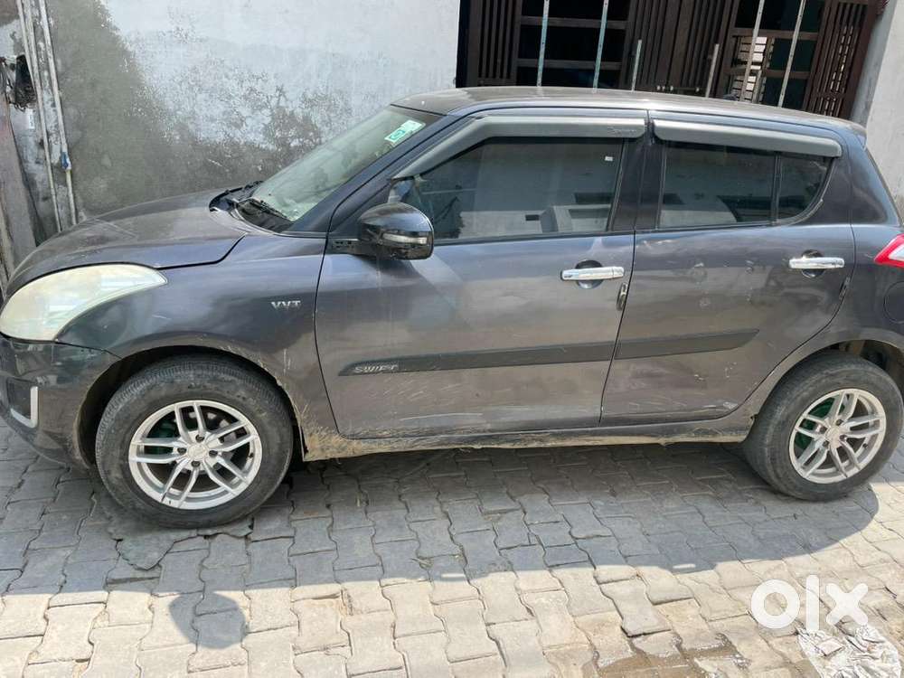 Maruti Suzuki Swift 2017 Petrol 80000 Km Driven