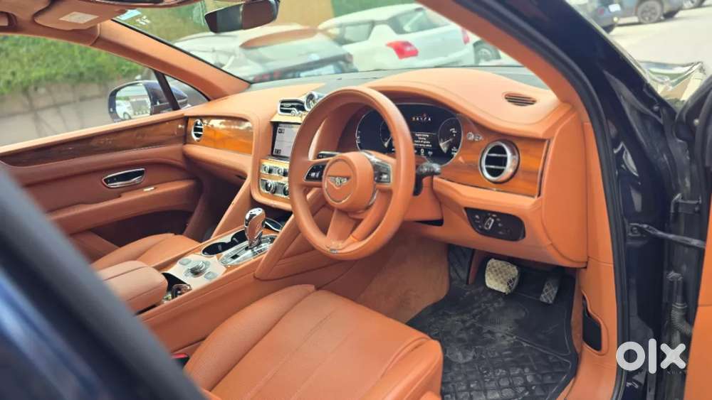 Bentley Bentayga, 2023, Petrol