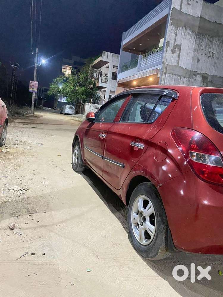 Hyundai I20 2012 Diesel 98000 Km Driven