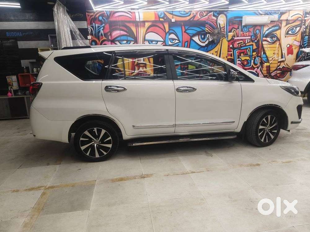 Toyota Innova Crysta 2.5z, 2022, Diesel