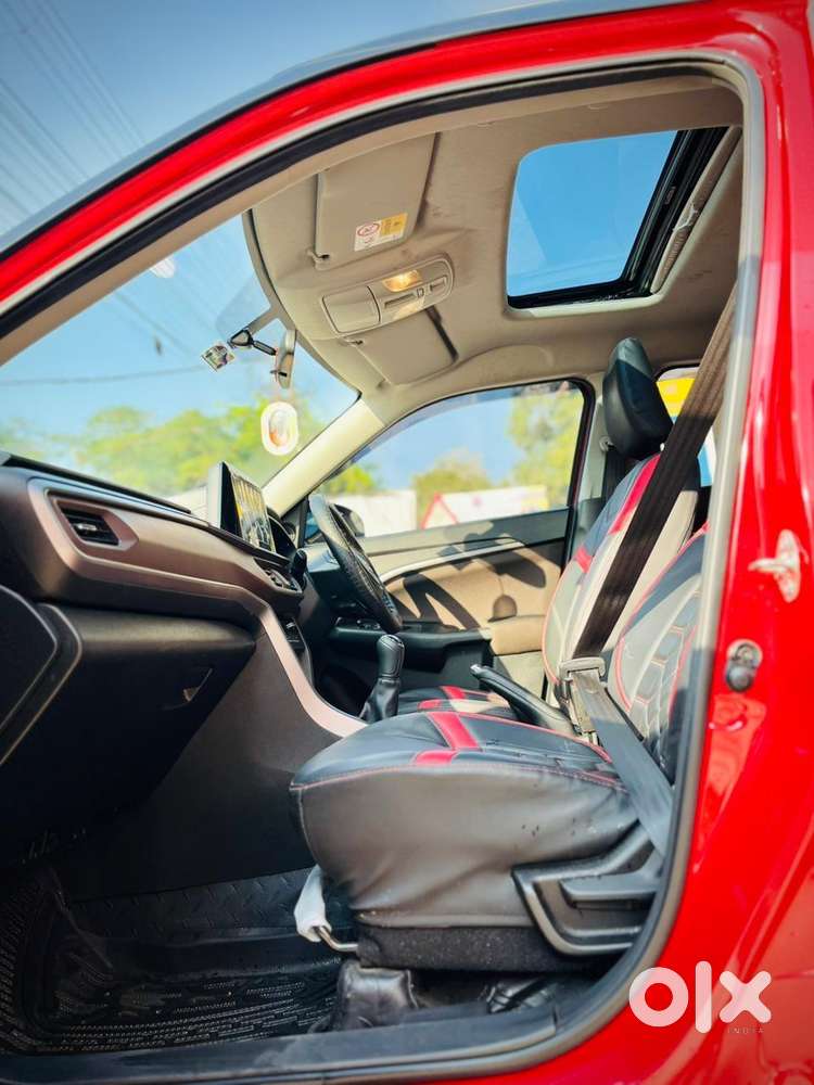 Maruti Suzuki Brezza 1.5 Zxi Smart Hybrid, 2025, Petrol