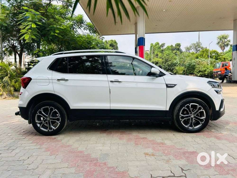 Skoda Kushaq 1.0 Tsi Style, 2023, Petrol