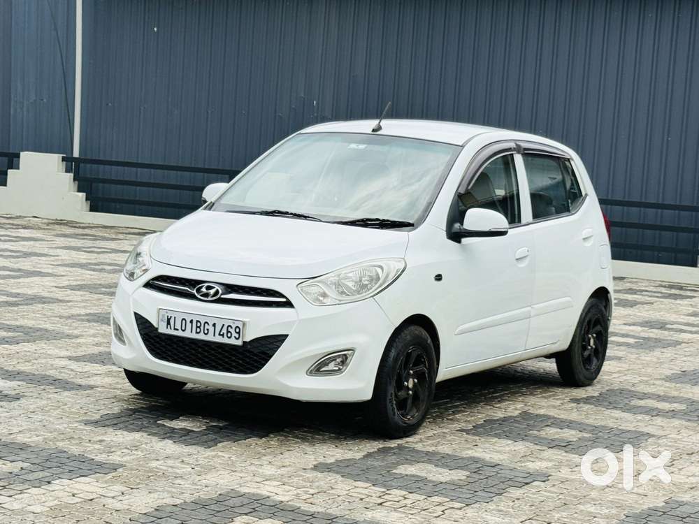 Hyundai I10 Sportz At, 2012, Petrol