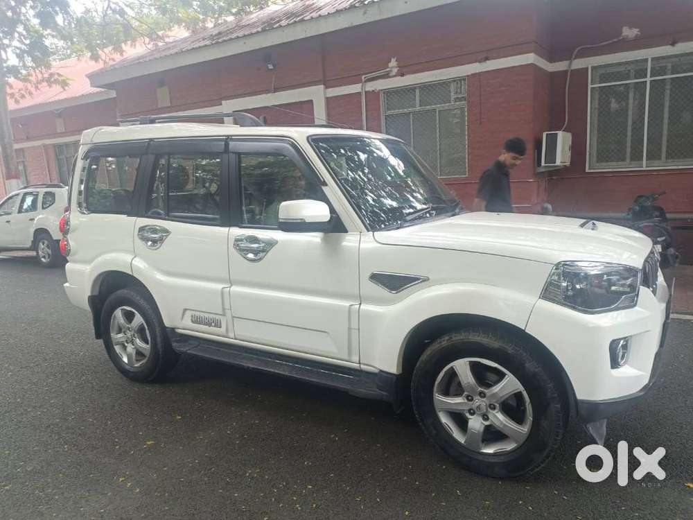 Mahindra Scorpio 2018 Diesel 87724 Km Driven