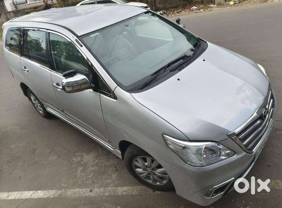 Toyota Innova 2.5 Vx 8 Str Bs-iii, 2010, Diesel