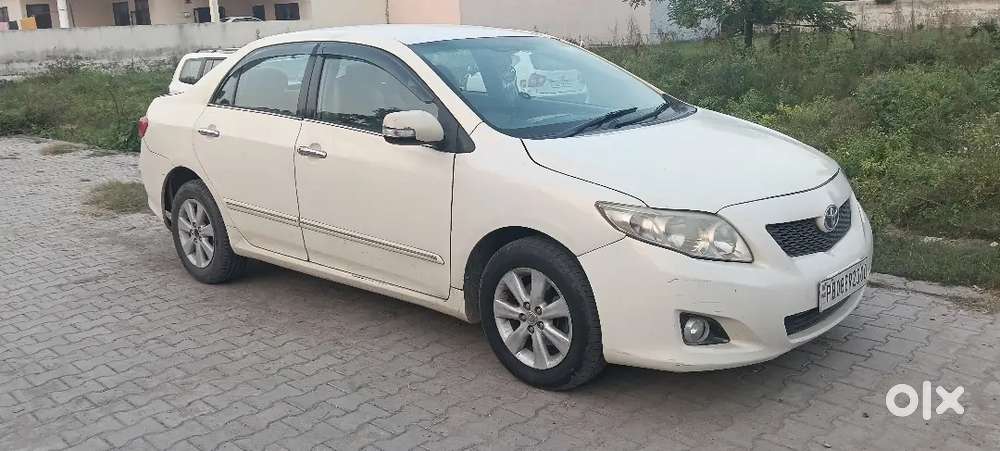 Toyota Corolla Altis 2010 Diesel Manual Car
