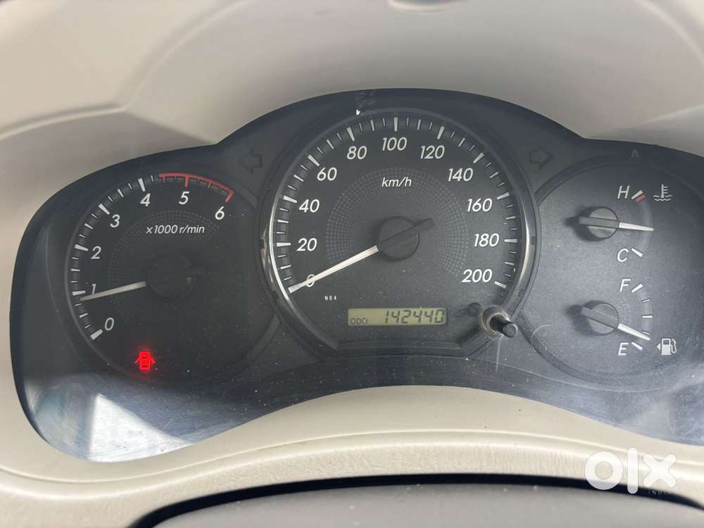 Toyota Innova 2.5 G (diesel) 8 Seater, 2012, Diesel