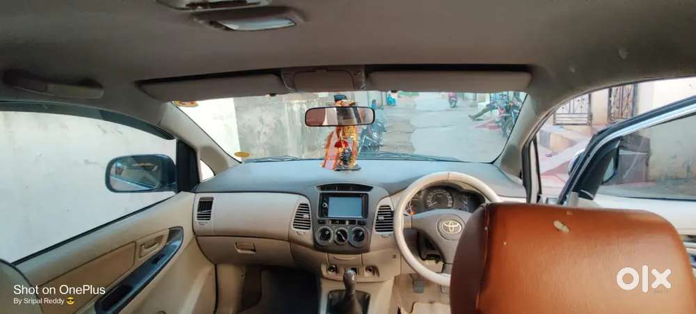 Toyota Innova 2011 Diesel Well Maintained