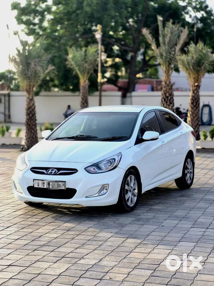 Hyundai Verna Fluidic 2012