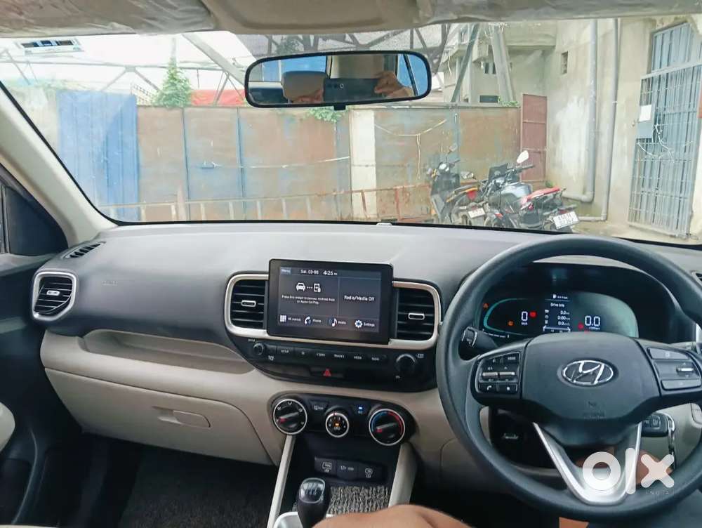 Hyundai Venue 2023 Petrol Well Maintained