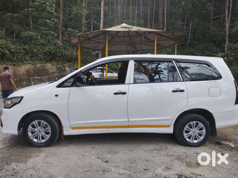 Toyota Innova 2.5 G (diesel) 7 Seater Bs Iv, 2015, Diesel