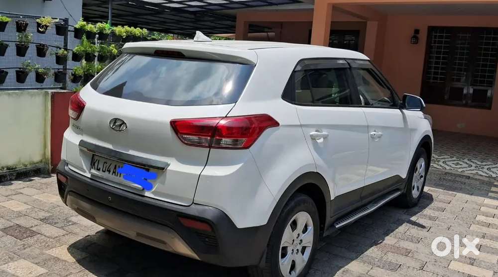 Hyundai Creta 2018 Petrol 23100 Km Driven,full Company Service,
