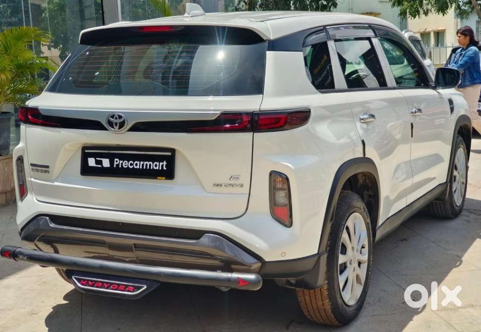 Toyota Urban Cruiser Hyryder, 2025, Petrol