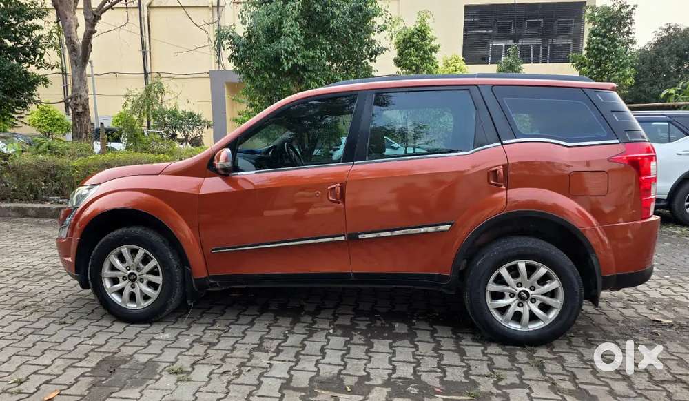 Mahindra Xuv500 W10