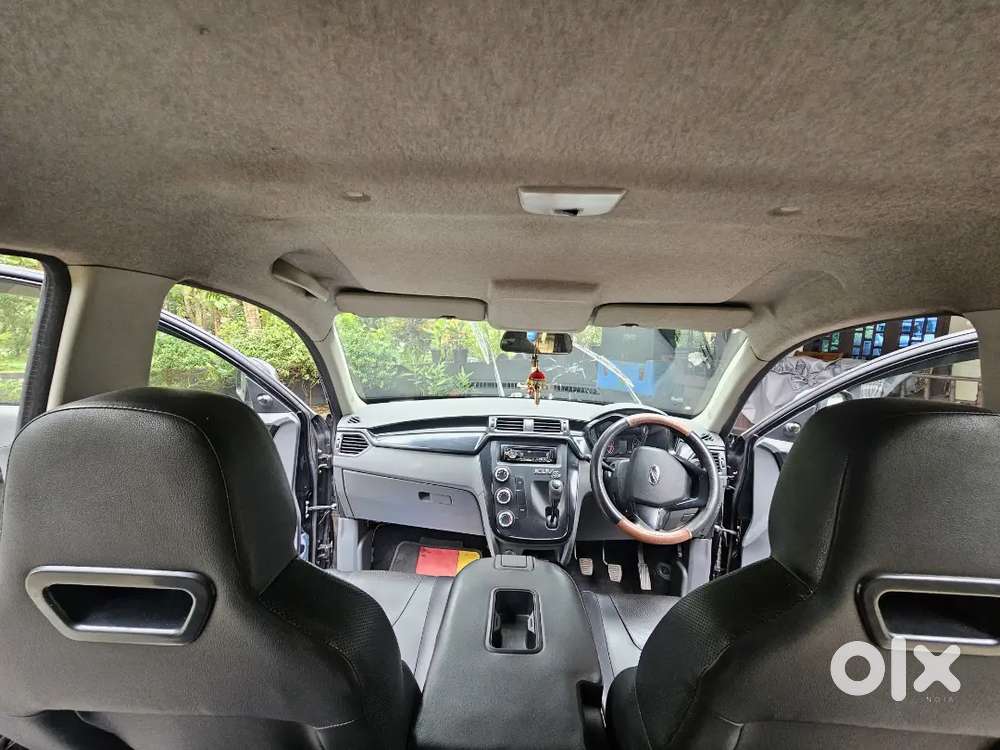 Mahindra Kuv 100 2017 Model