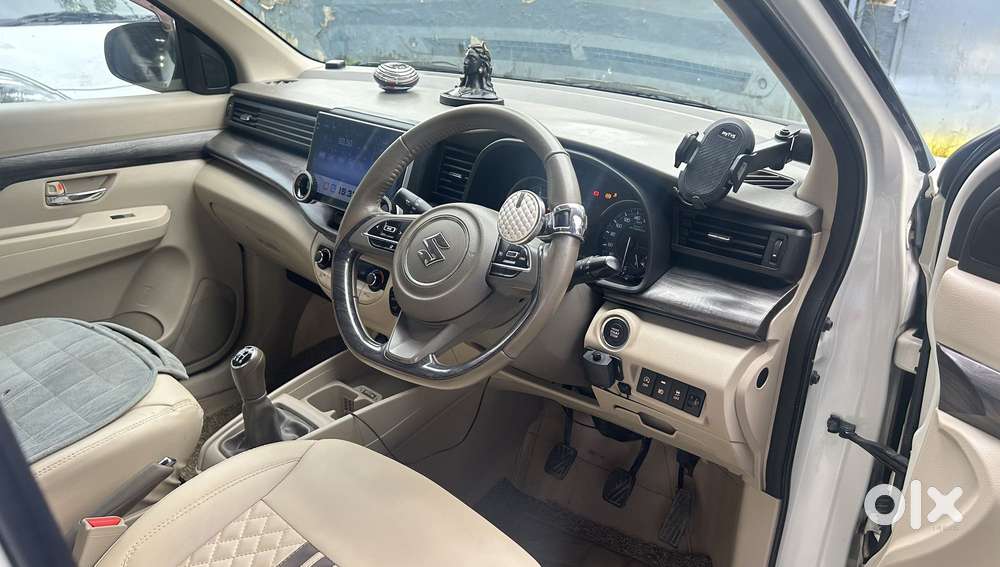 Maruti Suzuki Ertiga 1.5 Zxi Plus Shvs, 2022, Petrol