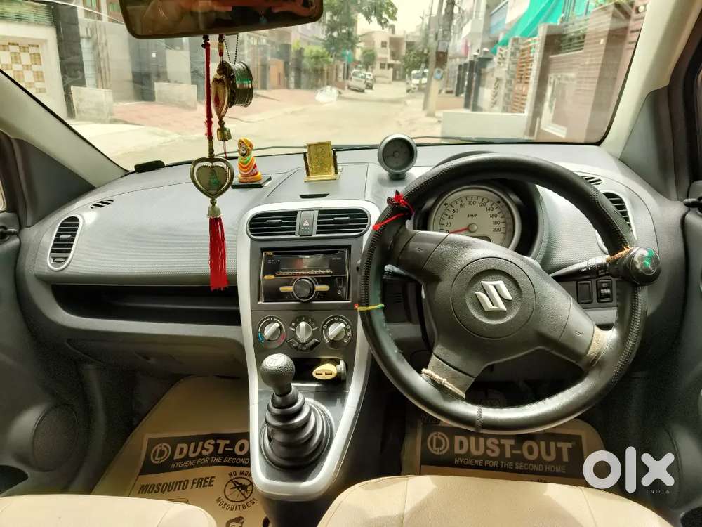Saf H Gadi. 4 Alloy, All Power Window, Badiya Music System Hai.
