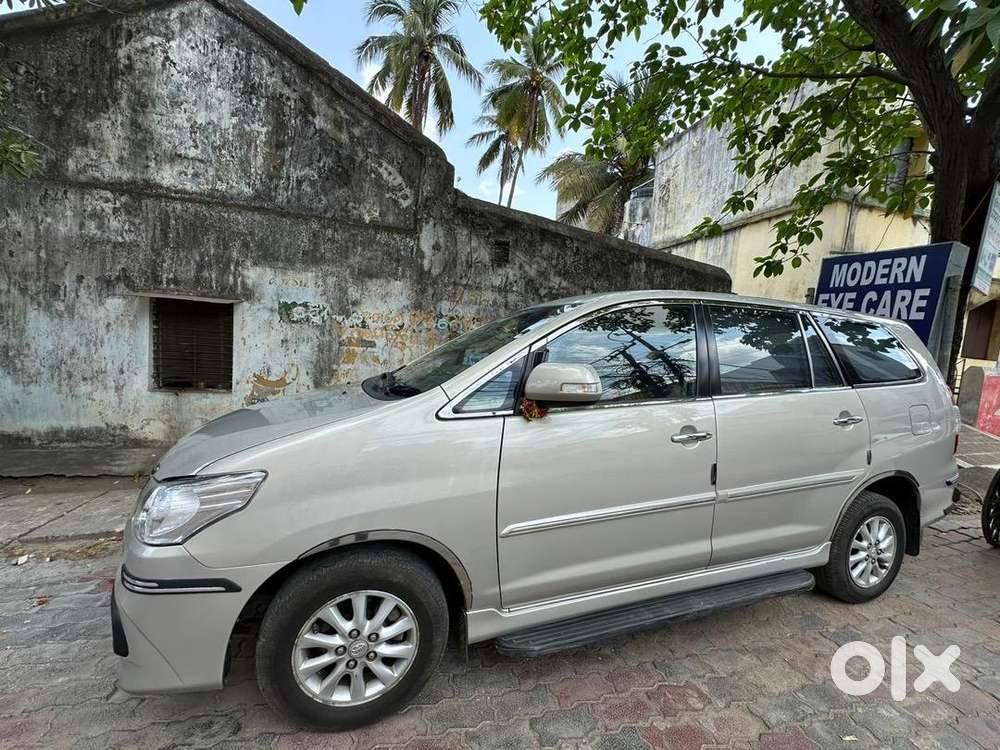 Toyota Innova 2013 Diesel Well Maintained