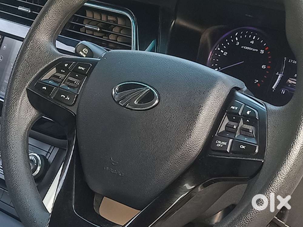 Mahindra Marazzo M8, 2019, Diesel