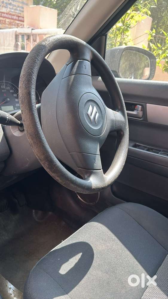 Maruti Suzuki Swift 2009 Diesel 127000 Km Driven
