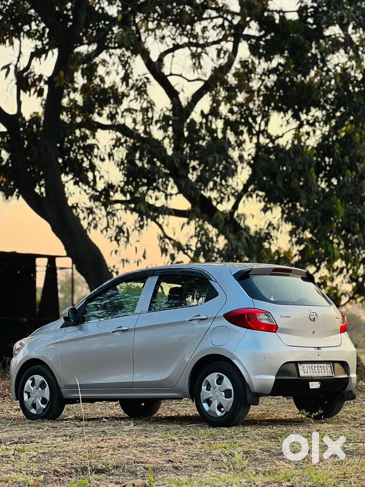 Tata Tiago 1.2 Revotron Xt (o), 2017, Petrol