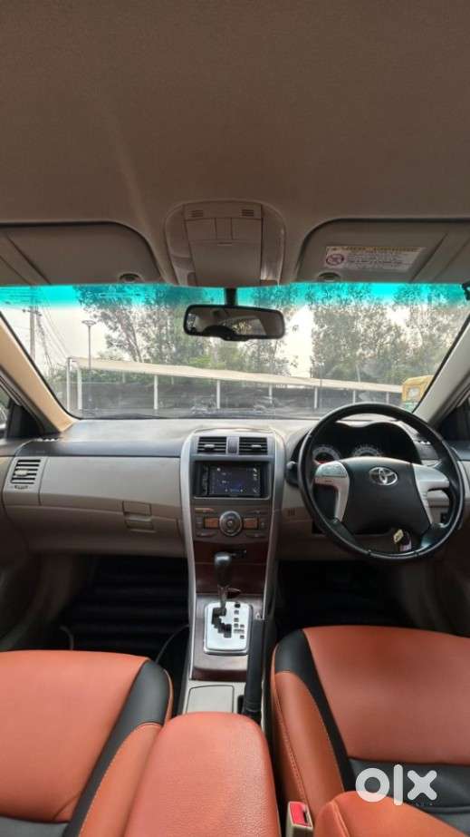 Toyota Corolla Altis 1.8 J, 2012