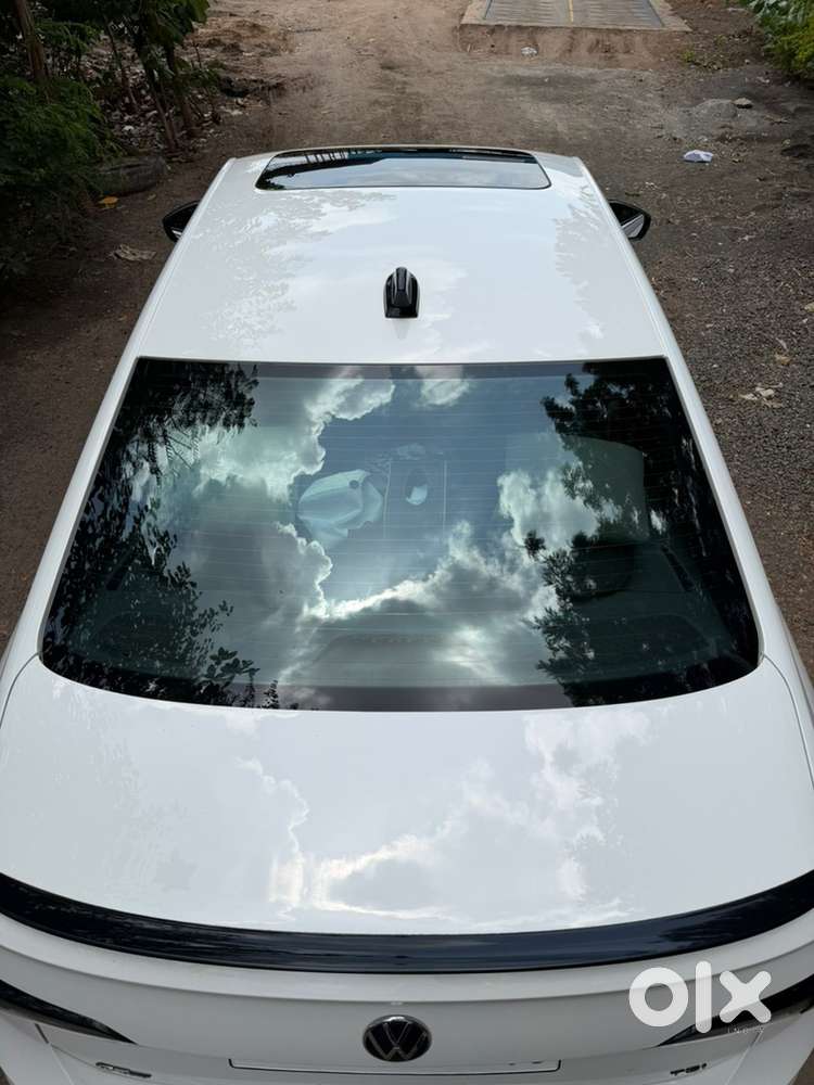 7 Months Old Virtus Gt Line 1.0 Only 22800 Km With Showroom Record