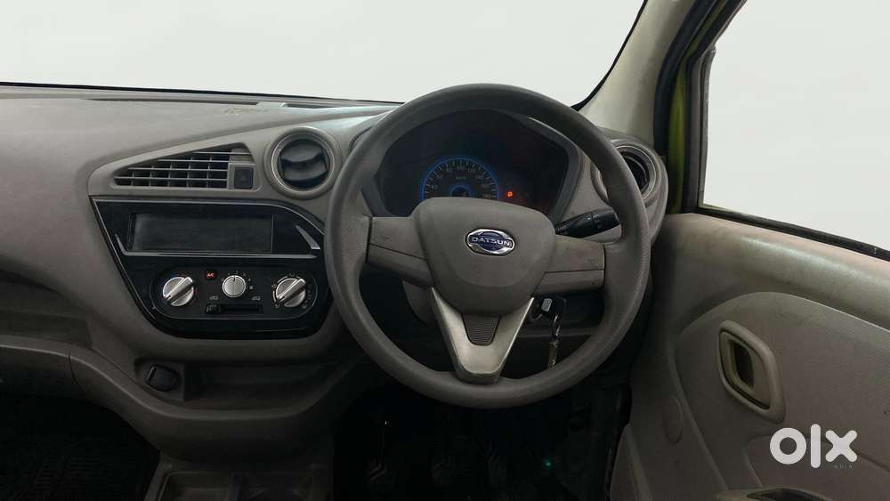Datsun Redigo T Option, 2016, Petrol