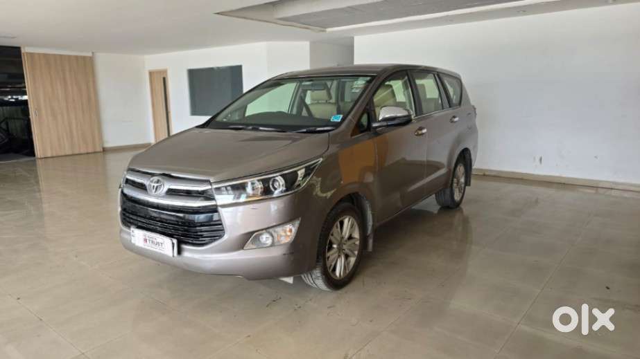 Toyota Innova Crysta 2.4 G Mt, 2022, Diesel