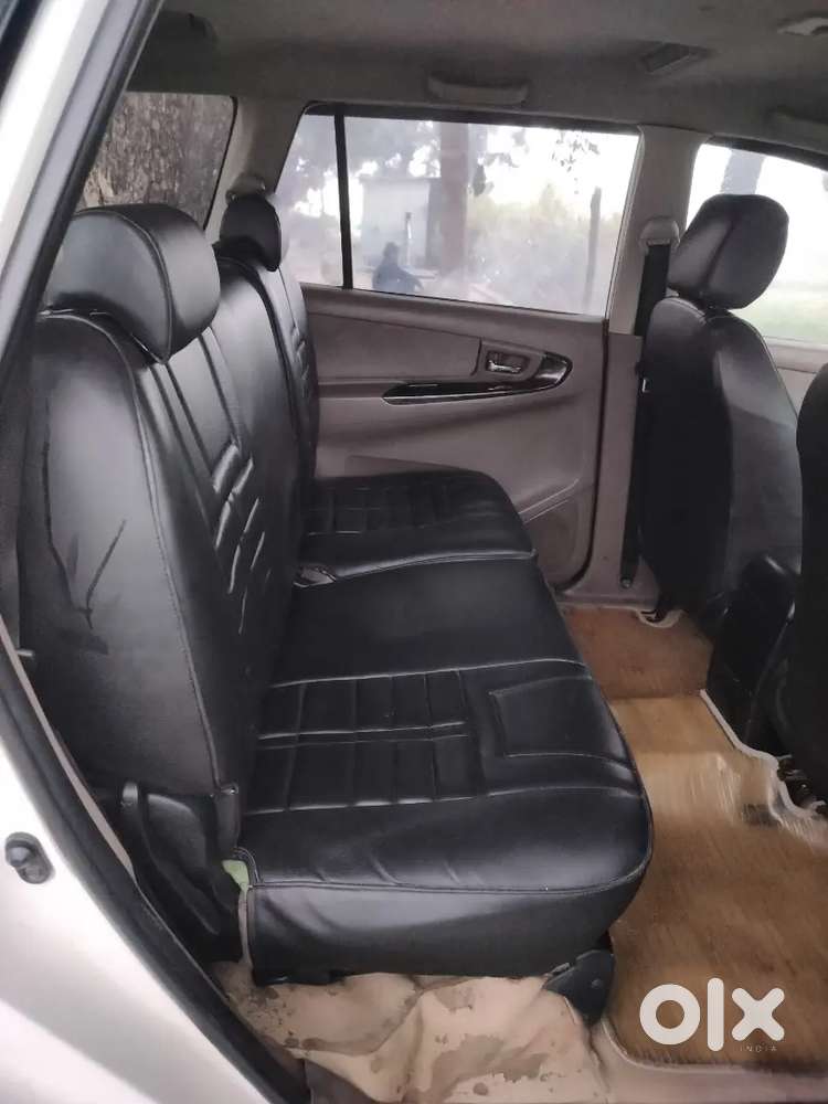 Toyota Innova 2016