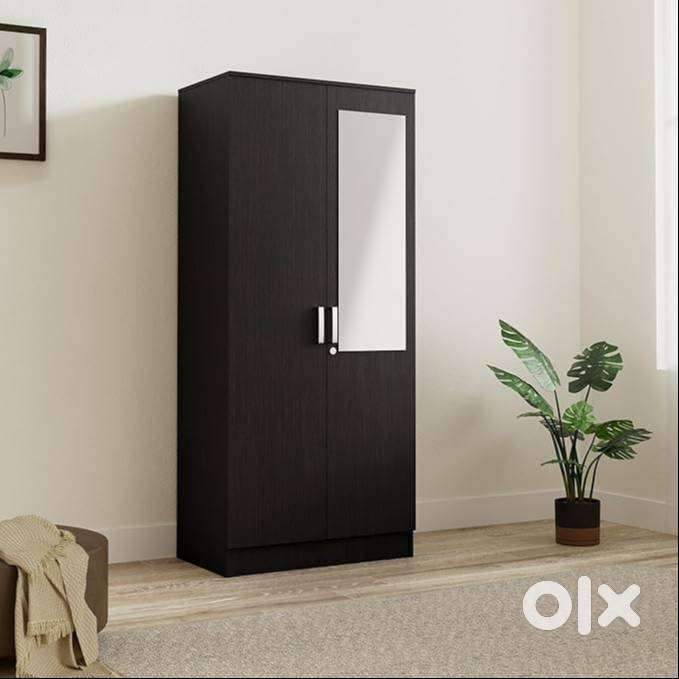 Wood Wardrobe - Buy & Sell Used Furniture in India | OLX