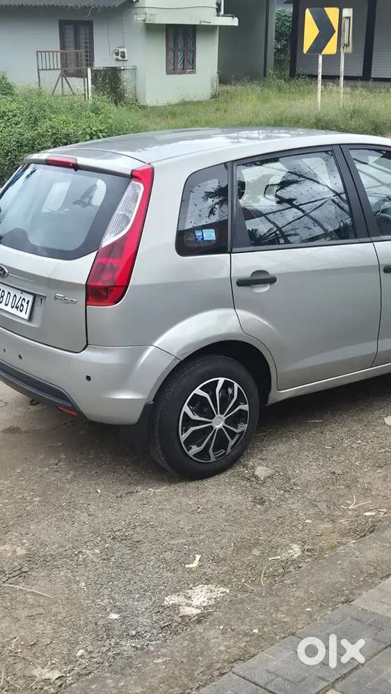 Ford Figo Petrol 2010 Car