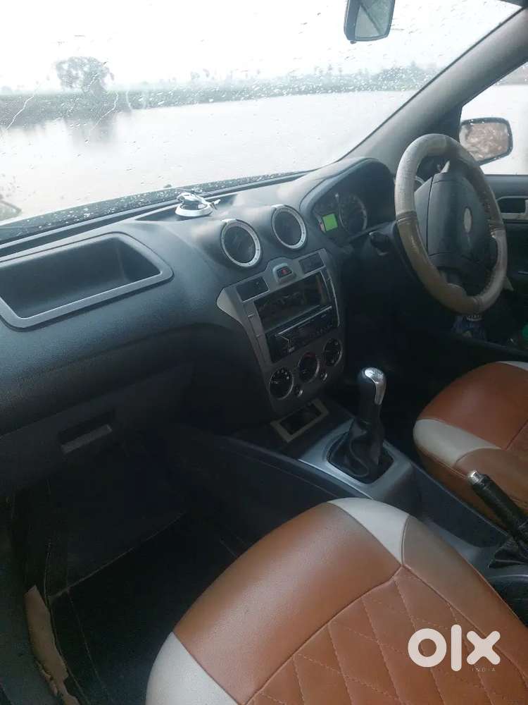 Ford Fiesta 2013 Diesel 90000 Km Driven