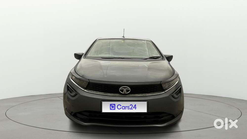 Tata Altroz 1.2 Xe, 2020, Petrol