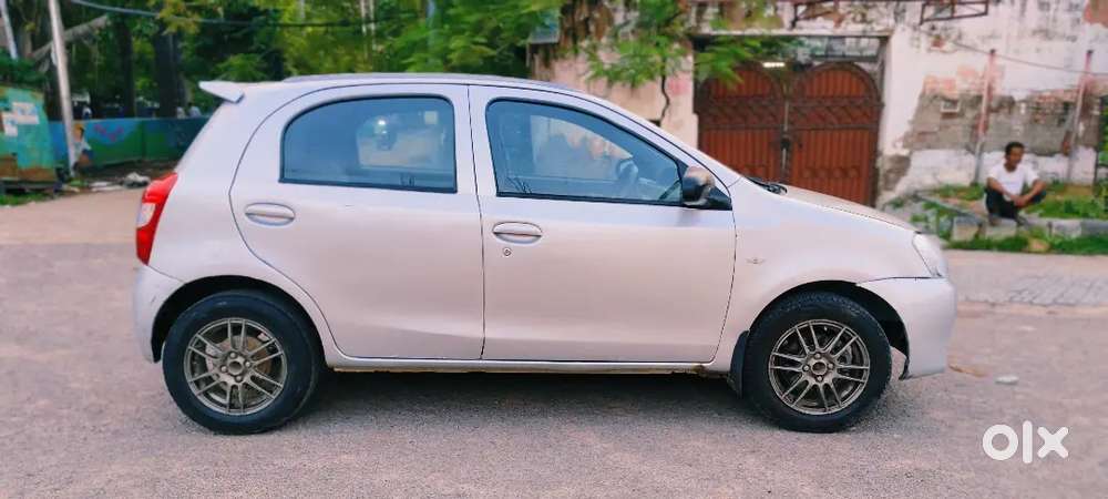 Toyota Etios Liva Petrol 2014 Year