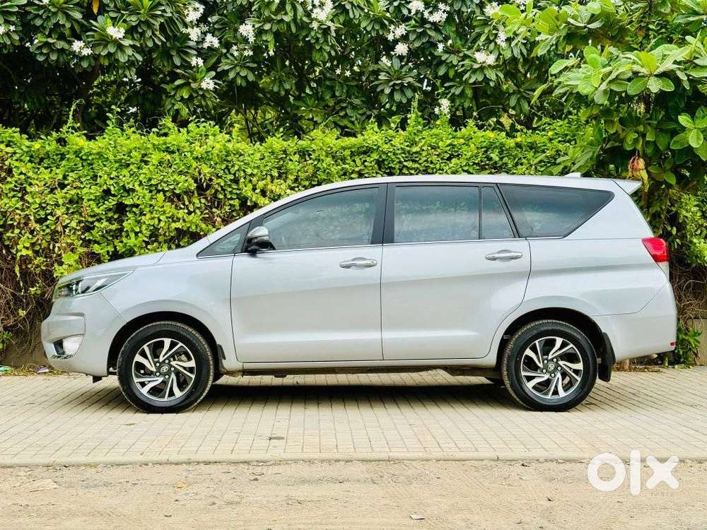 Toyota Innova Crysta 2.4 G Mt, 2026, Diesel