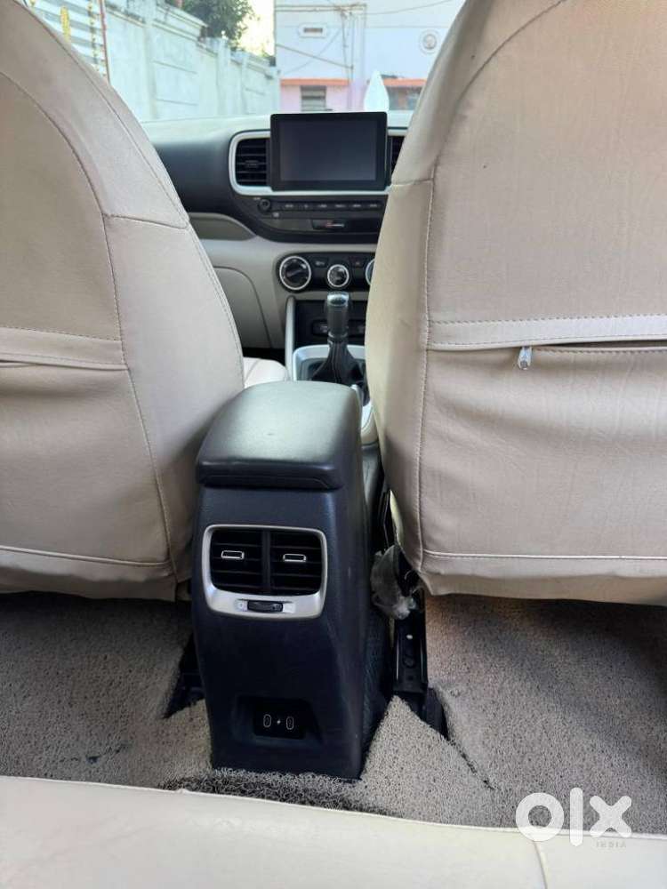 Hyundai Venue S 1.2 Petrol, 2022, Petrol