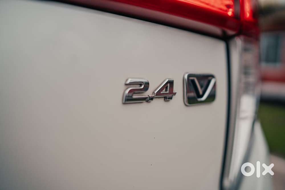 Toyota Innova Crysta Diesel 93000 Km Driven
