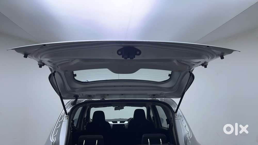 Renault Triber Rxz, 2020, Petrol